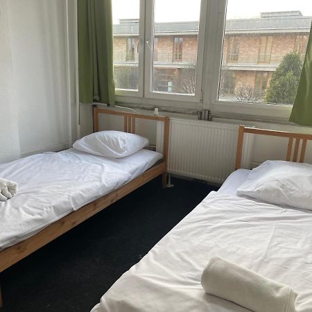 The College Group Hostel Budapest Bagian luar foto