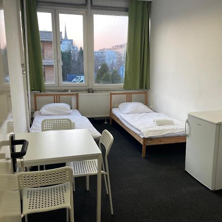 The College Group Hostel Budapest Bagian luar foto