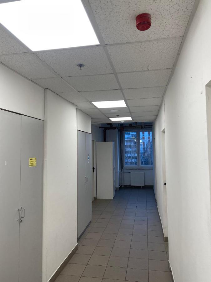 The College Group Hostel Budapest Bagian luar foto